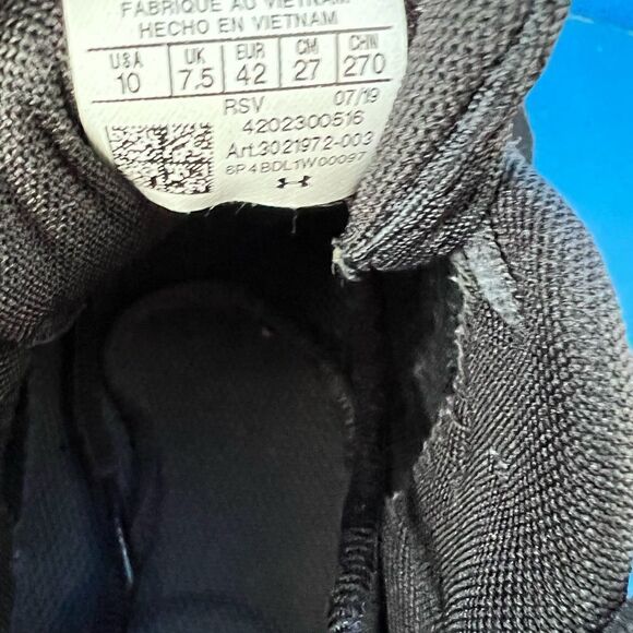 Under Armour Women's Charged Assert 8 Running Shoe US 10 - Picture 8 of 8